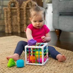 Fat Brain INNYBIN - LE CUBE A FORMES SENSORIELLES -Magasin De Jouets Vtech 05a68ee0ab68baf0495293388905ba6eb9e0134e 41011948 06