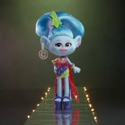 Hasbro TROLLS - POUPEE MANNEQUIN FASHION DELUXE -Magasin De Jouets Vtech 3edb0591e0414db0c645d9d865e28f95e5b27261 10022203 06