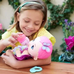 MATTEL MY GARDEN BABY - POUPON BÉBÉ PAPILLON ROSE BOIT ET FAIT PIPI -Magasin De Jouets Vtech 519037adadb1625b5b3f8420df44f0660d19a679 41000601 06