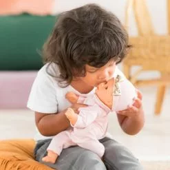 POUPON BEBE CALIN MANON 30 CM COROLLE MON PREMIER POUPON 13 POUPON BEBE CALIN MANON 30 CM COROLLE MON PREMIER POUPON -Magasin De Jouets Vtech 7ae59916685eb9bb4543d84d46971c843af5d378 10082685 06