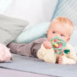 Hape HOCHET EN FORME DE POMME -Magasin De Jouets Vtech 8d129872598669ef5d6210eeec5ca5b4030bdd3a 02082400 02