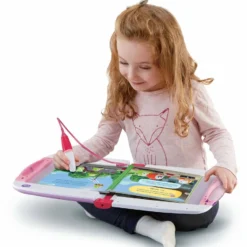 VTech LIVRE MAGIBOOK V2 STARTER PACK ROSE + LIVRE CORY BOLIDES ROSE -Magasin De Jouets Vtech a250ddac1debe6b629df8dd7a7ff3d2f115fee41 04072122 03