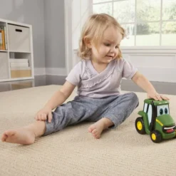 Britains JOHNNY LE TRACTEUR RADIOCOMMANDE 8 Britains JOHNNY LE TRACTEUR RADIOCOMMANDE -Magasin De Jouets Vtech ea5e5582c8d7e761bcb37a3d78940754f451b98c 02023848 03